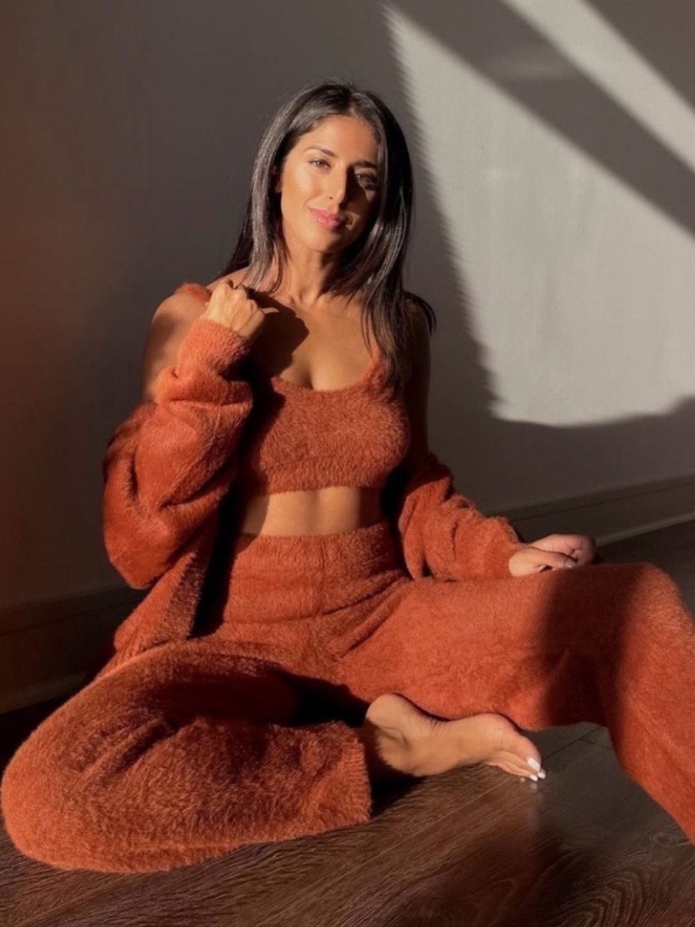 CAMILA COELHO Alondra Fuzzy
High Rise Cropped Pants In Chocolate